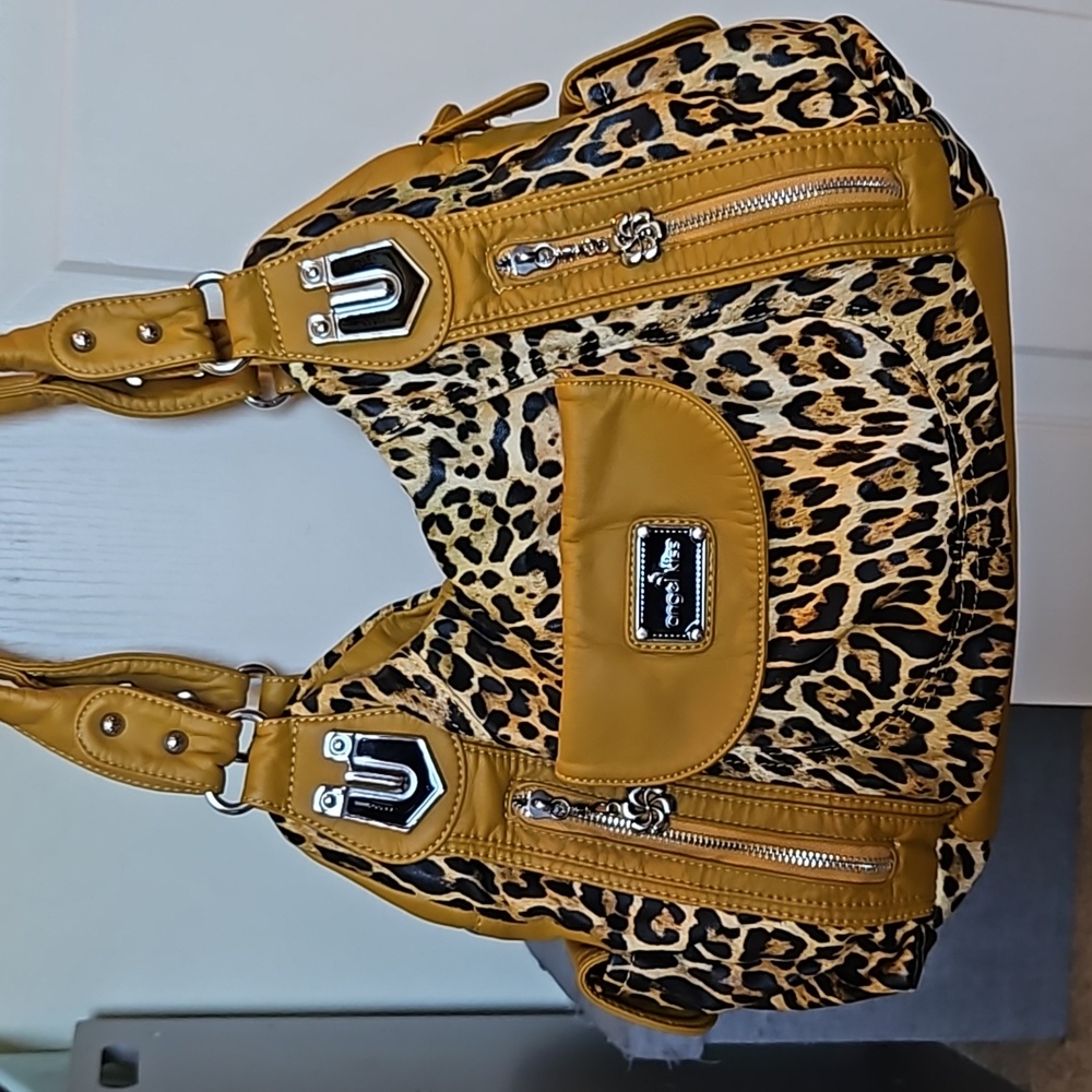 Angelkiss leopard print purse, handbag